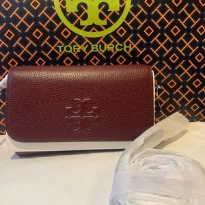 NWT Tory Burch Thea Flat Wallet Crossbody